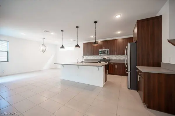 524 Grand Cascade PL, North Las Vegas, NV 89084