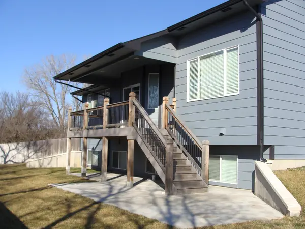 1815 S Teakwood Ct, Wichita, KS 67230-7678