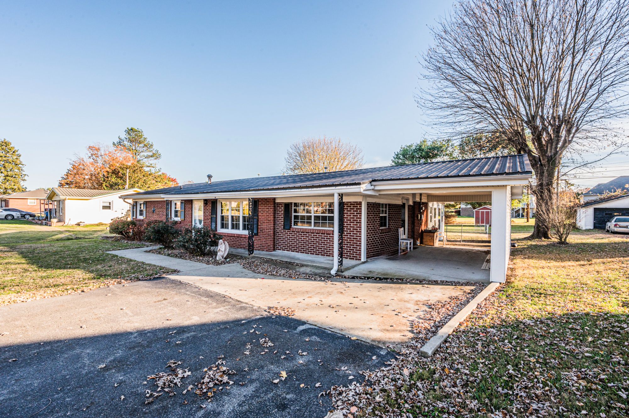 Owensboro KY riverfront at sunset—family-friendly neighborhoods and homes for sale