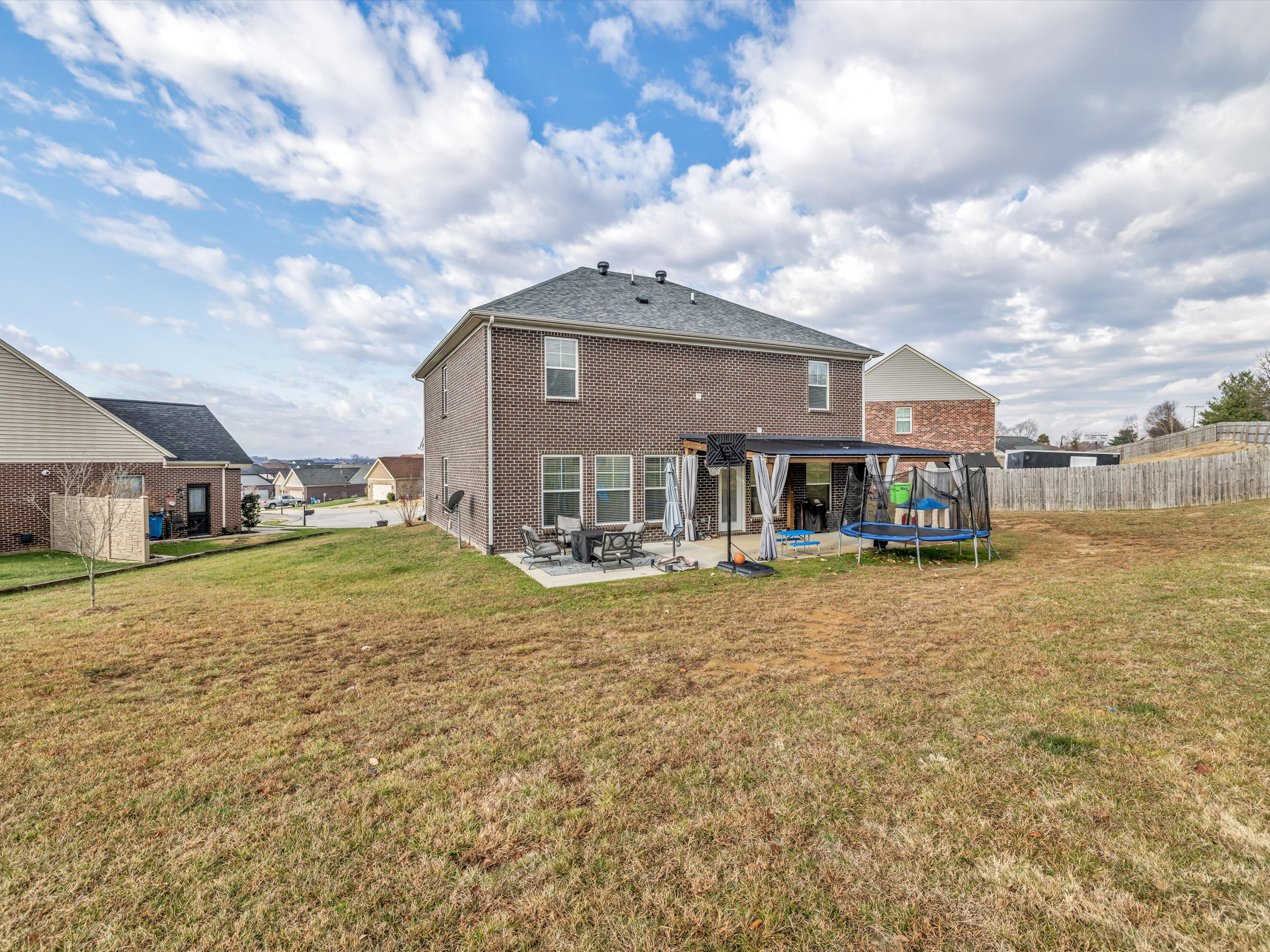 Scenic view of Lewisport KY riverfront with residential homes and park areas – 2025 community guide.