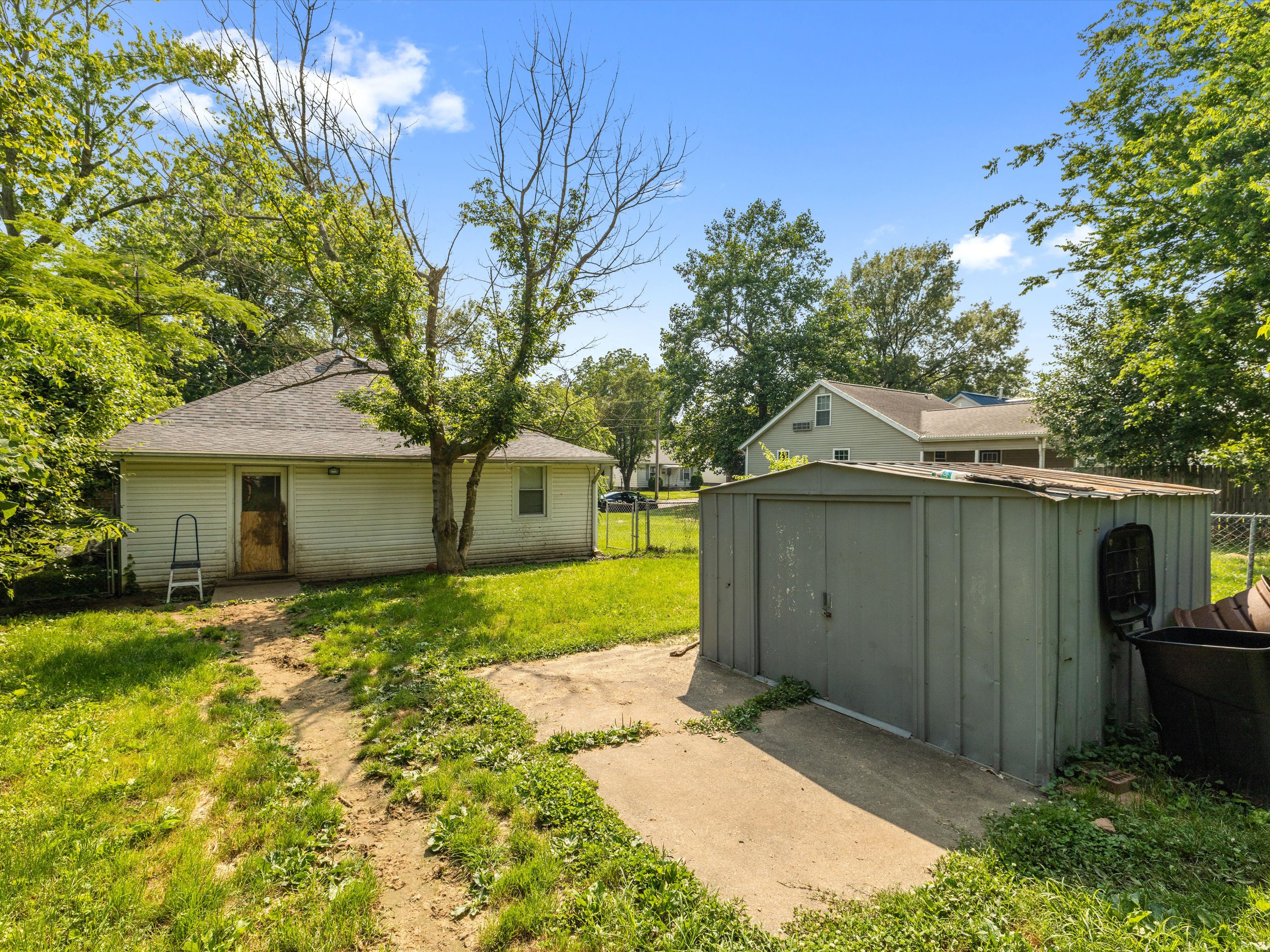 Owensboro KY riverfront skyline view showing downtown along the Ohio River