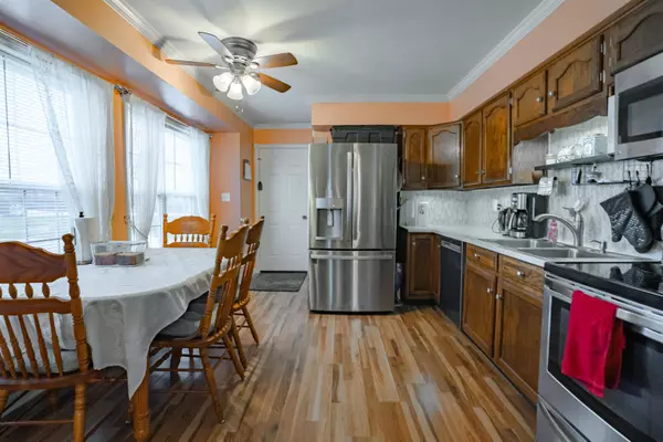 6644 Yorktown Court, Newburgh, IN 47630