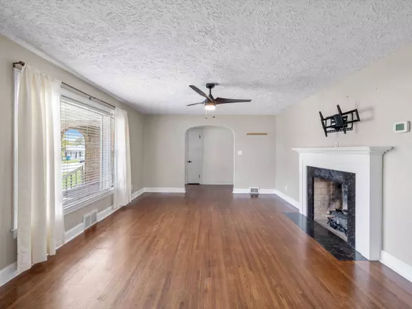 295 Caroline St., Lewisport, KY 42351