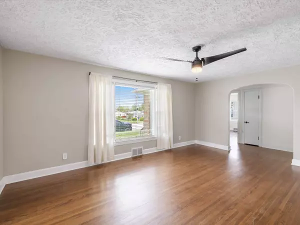 295 Caroline St., Lewisport, KY 42351