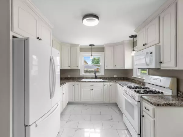 295 Caroline St., Lewisport, KY 42351