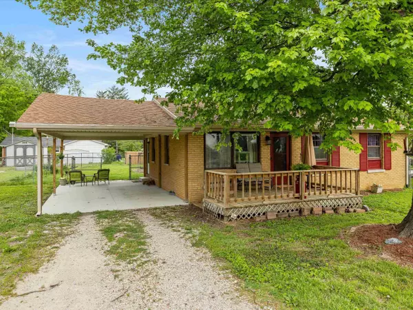 1501 N Rockport Road, Boonville, IN 47601