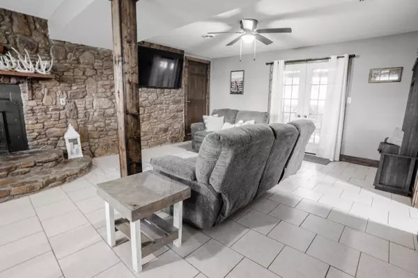 5535 Southhill Union Rd, Lewisburg, KY 42256