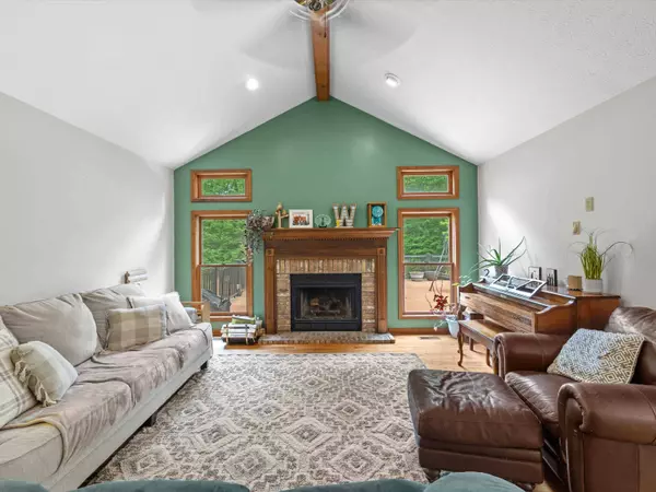 3877 Peachtree Dr., Henderson, KY 42420