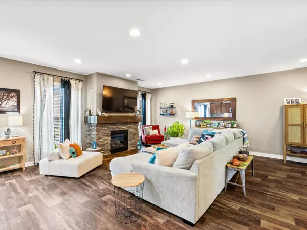 2265 Meadowhill Ln, Utica, KY 42376