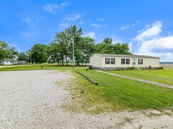 3096 State Route 136 W, Henderson, KY 42420
