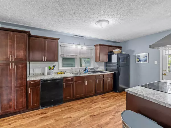 1123 Jones Dr., Bowling Green, KY 42104