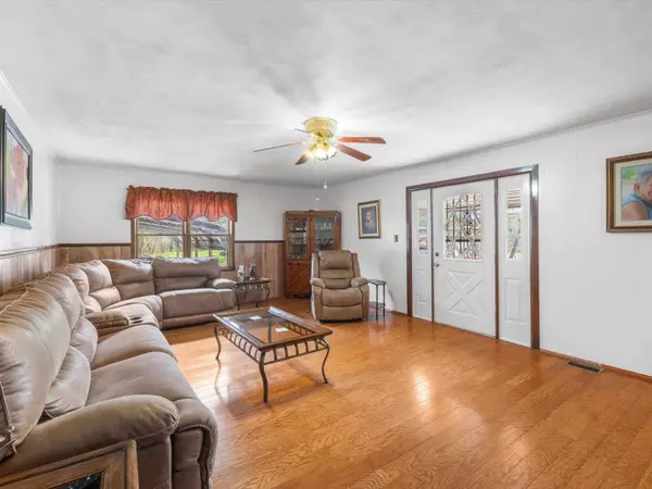 449 Lemon Road, Calhoun, KY 42327