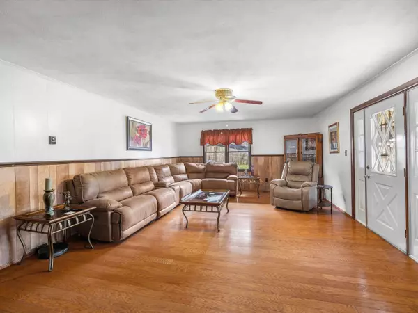 449 Lemon Road, Calhoun, KY 42327