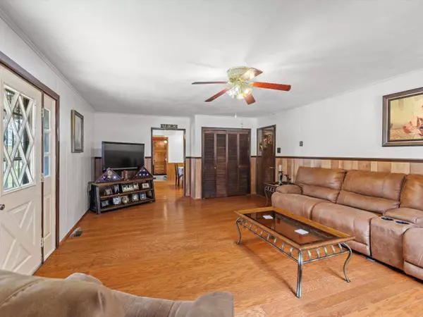 449 Lemon Road, Calhoun, KY 42327