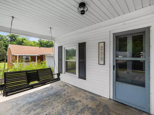 235 E 4Th St, Calhoun, KY 42327