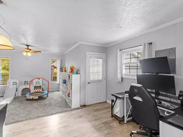 152 Tennyson Dr, Owensboro, KY 42303