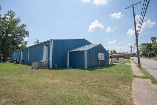 509 E 7th, Livermore, KY 42352