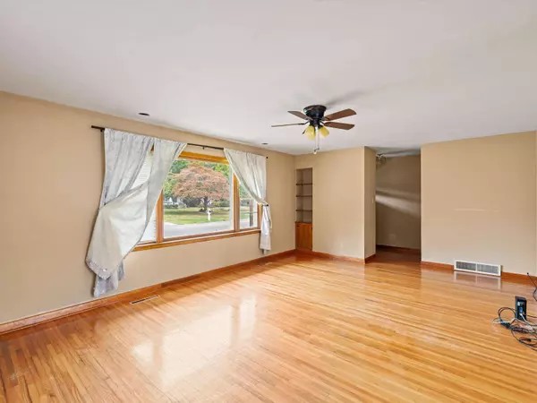 2412 N Elm St., Henderson, KY 42420