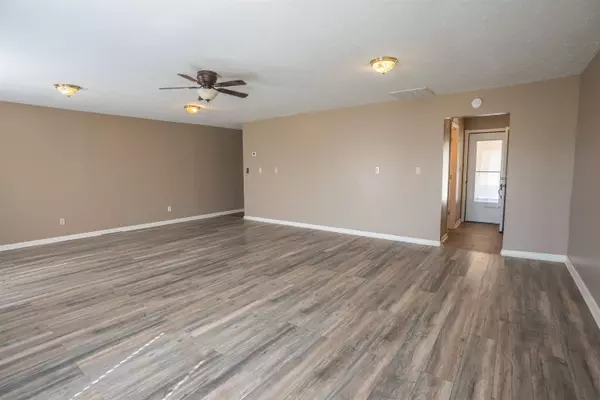 1487 State Route 81  N, Calhoun, KY 42327