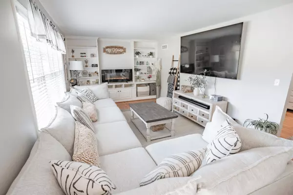 904 Watson Ln, Henderson, KY 42420