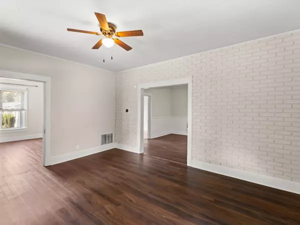 1105 W Reservoir Ave, Central City, KY 42330