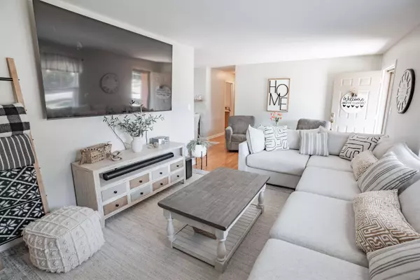 904 Watson Ln, Henderson, KY 42420