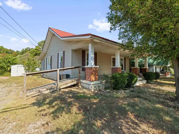 1105 W Reservoir Ave, Central City, KY 42330