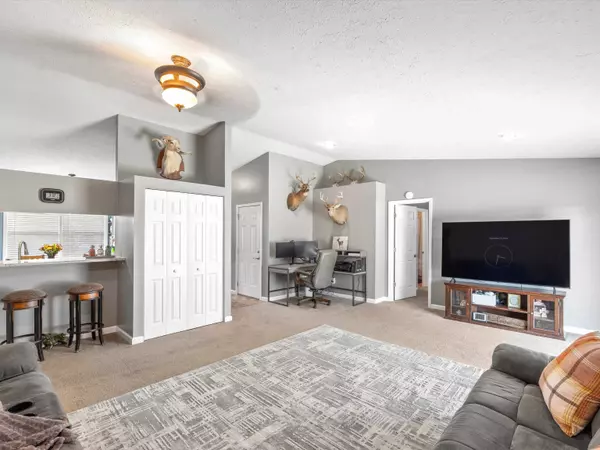 3894 Springtree Dr, Owensboro, KY 42301