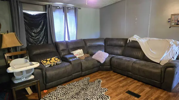 520 Johnson Ln, Livermore, KY 42352