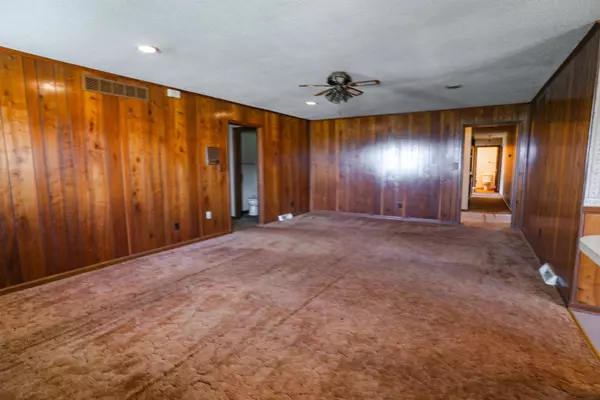 10565 State Route 81, Utica, KY 42376