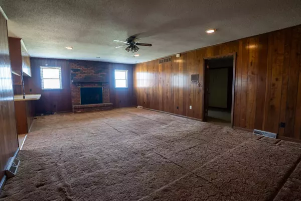 10565 State Route 81, Utica, KY 42376