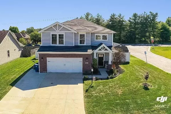 2415 Belize Dr, Evansville, IN 47725