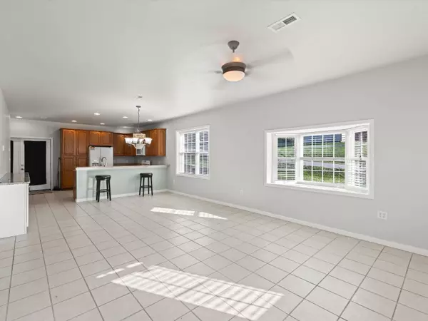 519 Monroe St, Newburgh, KY 47630-1221