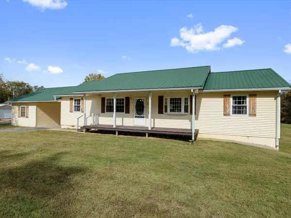 20 S LOGAN RD, Morgantown, KY 42261