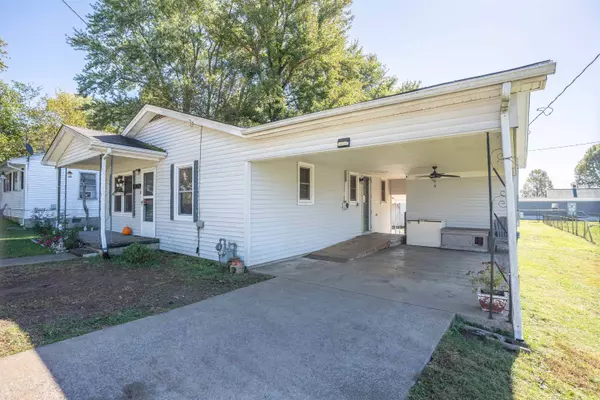 710 Madison St, Hartford, KY 42347