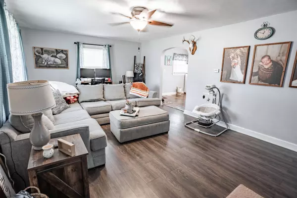 8988 Sacra Dr, Maceo, KY 42355