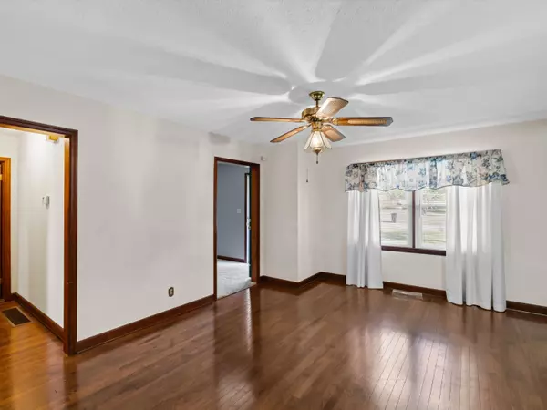 1625 Autumn Ln, Henderson, KY 42420