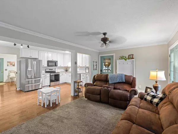 118 Thelma Ridge Rd, Centertown, KY 42328