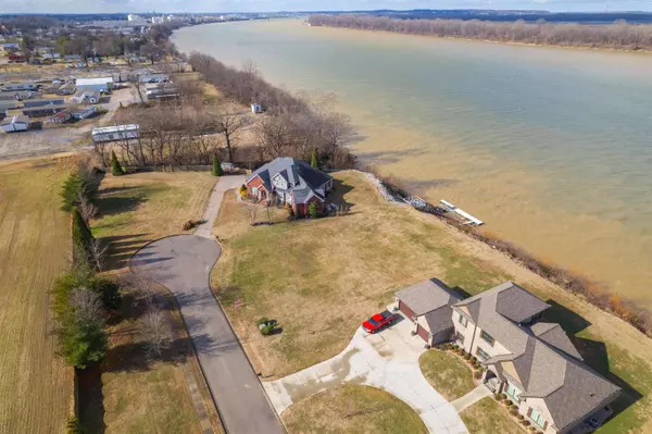 347 Pantle Pt, Owensboro, KY 42301