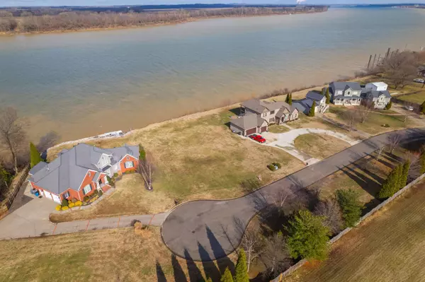 347 Pantle Pt, Owensboro, KY 42301
