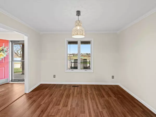 2677 Briarcliff Dr, Newburgh, IN 47630