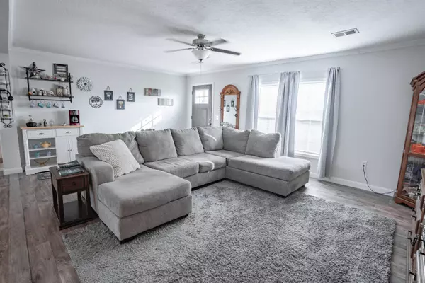 517 Thorofare Rd, Central City, KY 42330