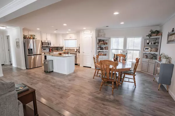 517 Thorofare Rd, Central City, KY 42330