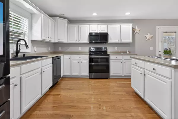 150 Cottonwood Dr, Leitchfield, KY 42754