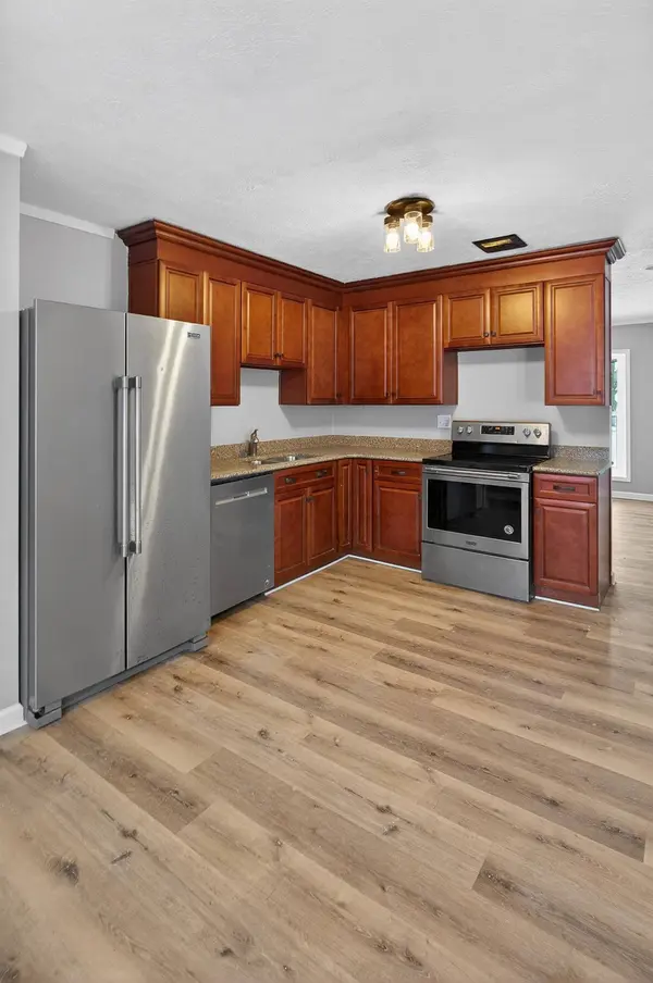 660 1st St, Calhoun, KY 42327