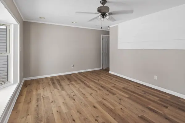 660 1st St, Calhoun, KY 42327