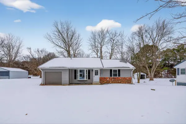 660 1st St, Calhoun, KY 42327