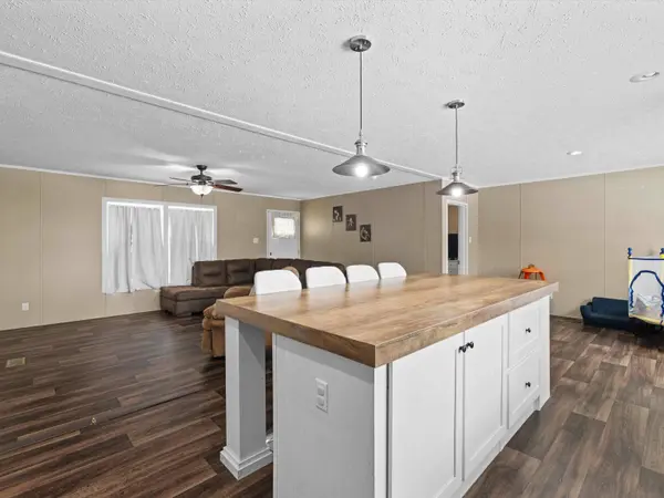 421 N 5th St, Central City, KY 42330