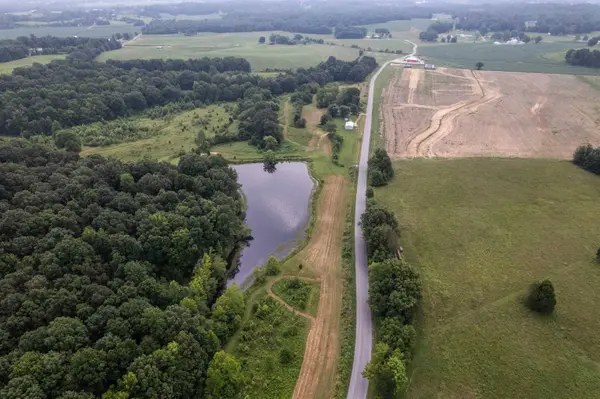 1875 E Harmons Ferry Rd, Utica, KY 42376