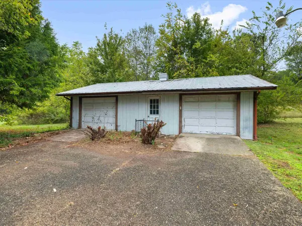 226 W Main St, Fordsville, KY 42343